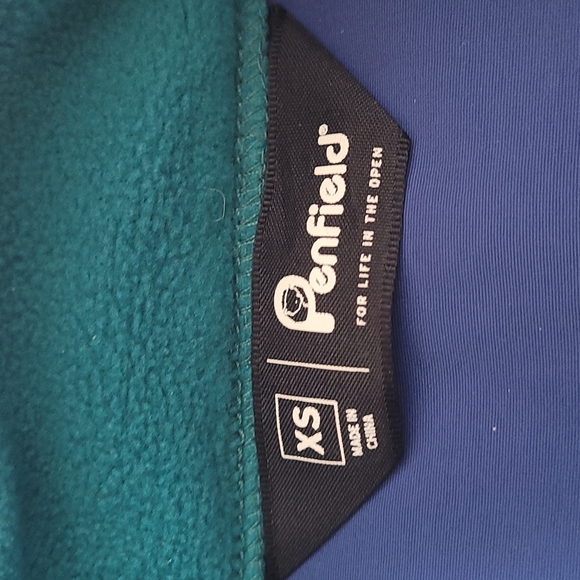 Penfield Fleece in yellow, green, and blue - Picture 4 of 5